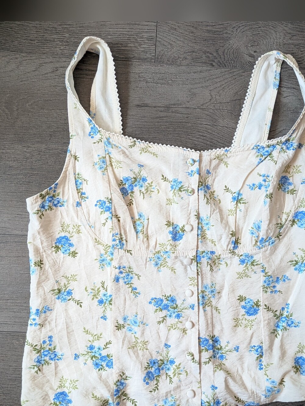 KIRIOUS Los Angeles crop Floral Top - Cream & Blue